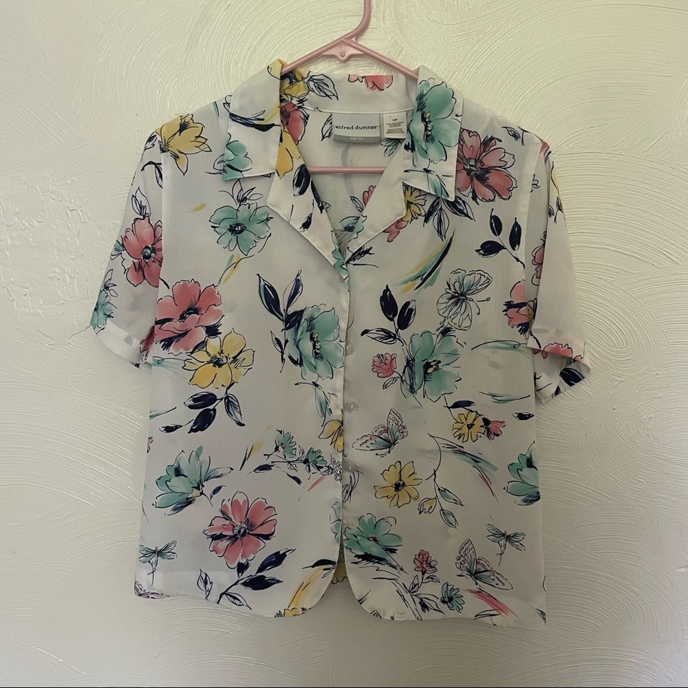 2 for $20☀️ Alfred dunner pastel floral button up